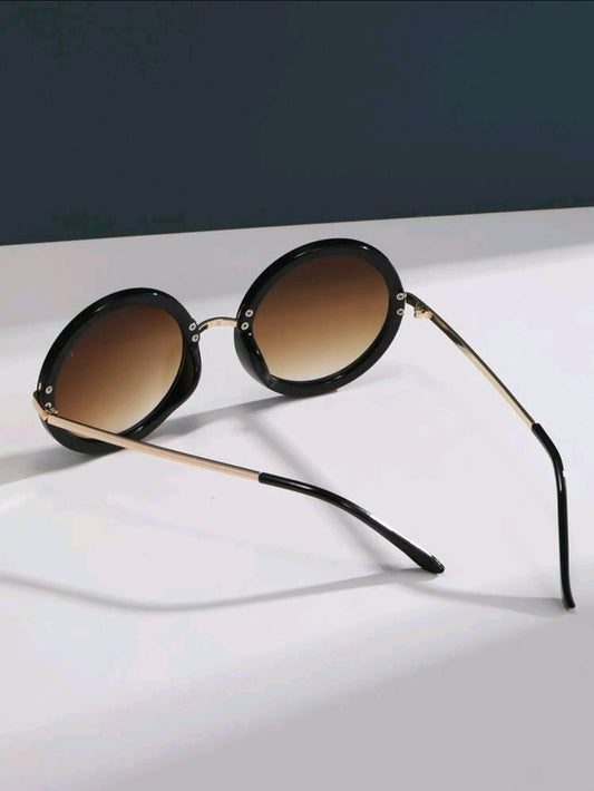 Black Round Lens Sunglasses