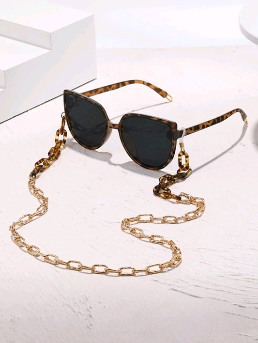 Geometric Frame Sunglasses & Glasses Chain