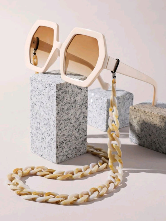 Geo Frame Glasses With Chain