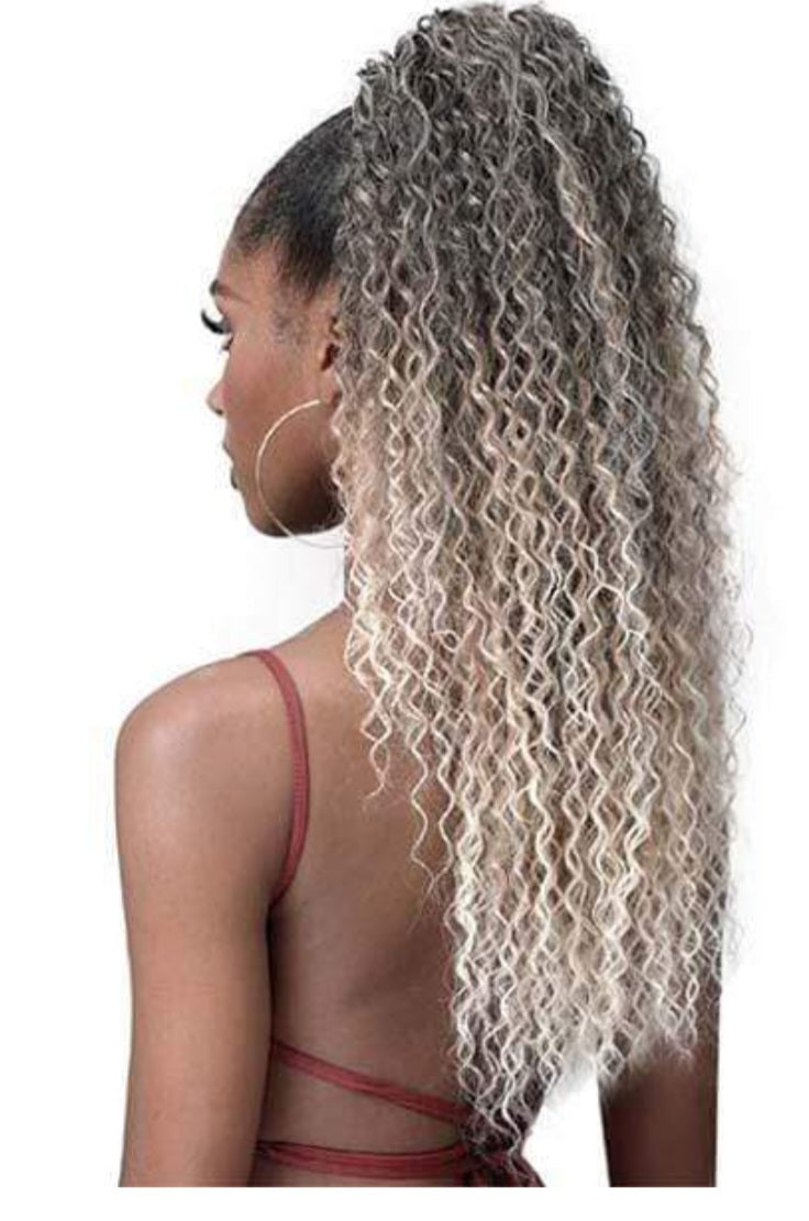 Bobbi Boss Human Hair Blend Tress Up Ponytail WATER WAVE 18"